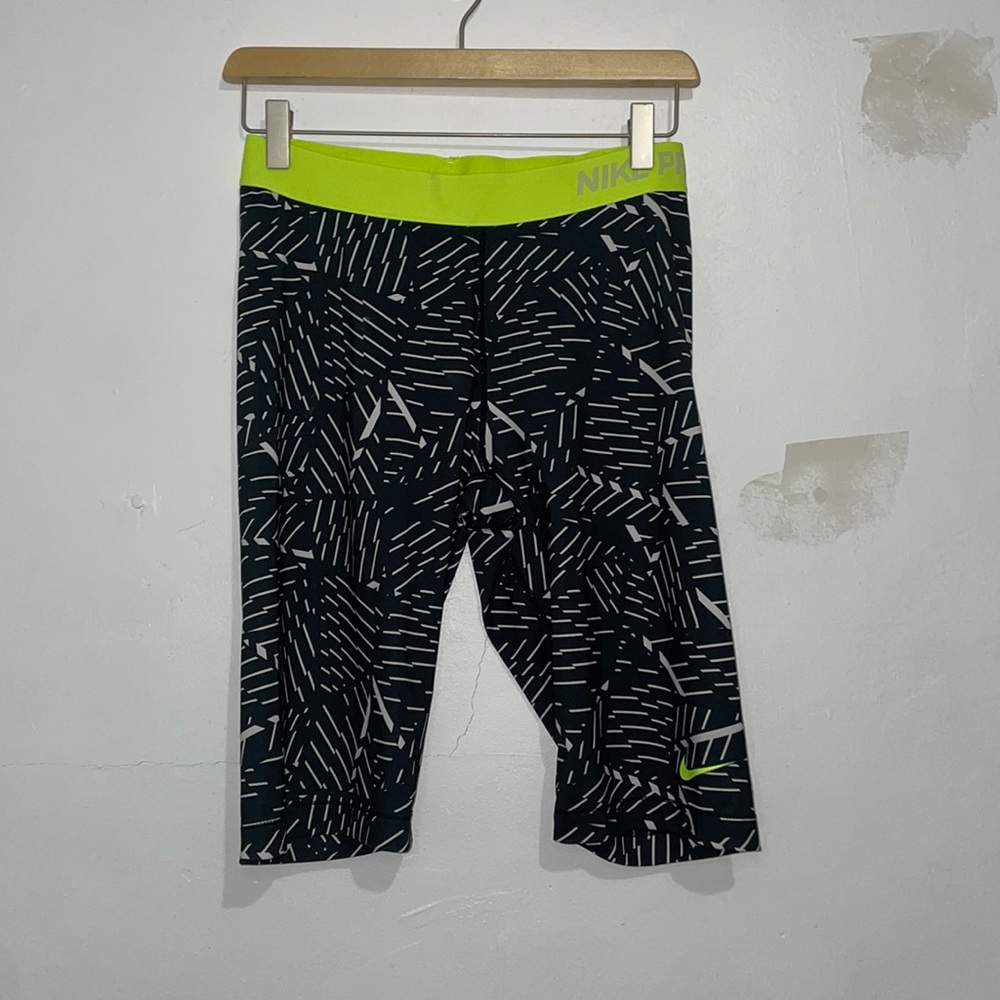 Size L Women’s Nike Black Green And White Biker Shorts